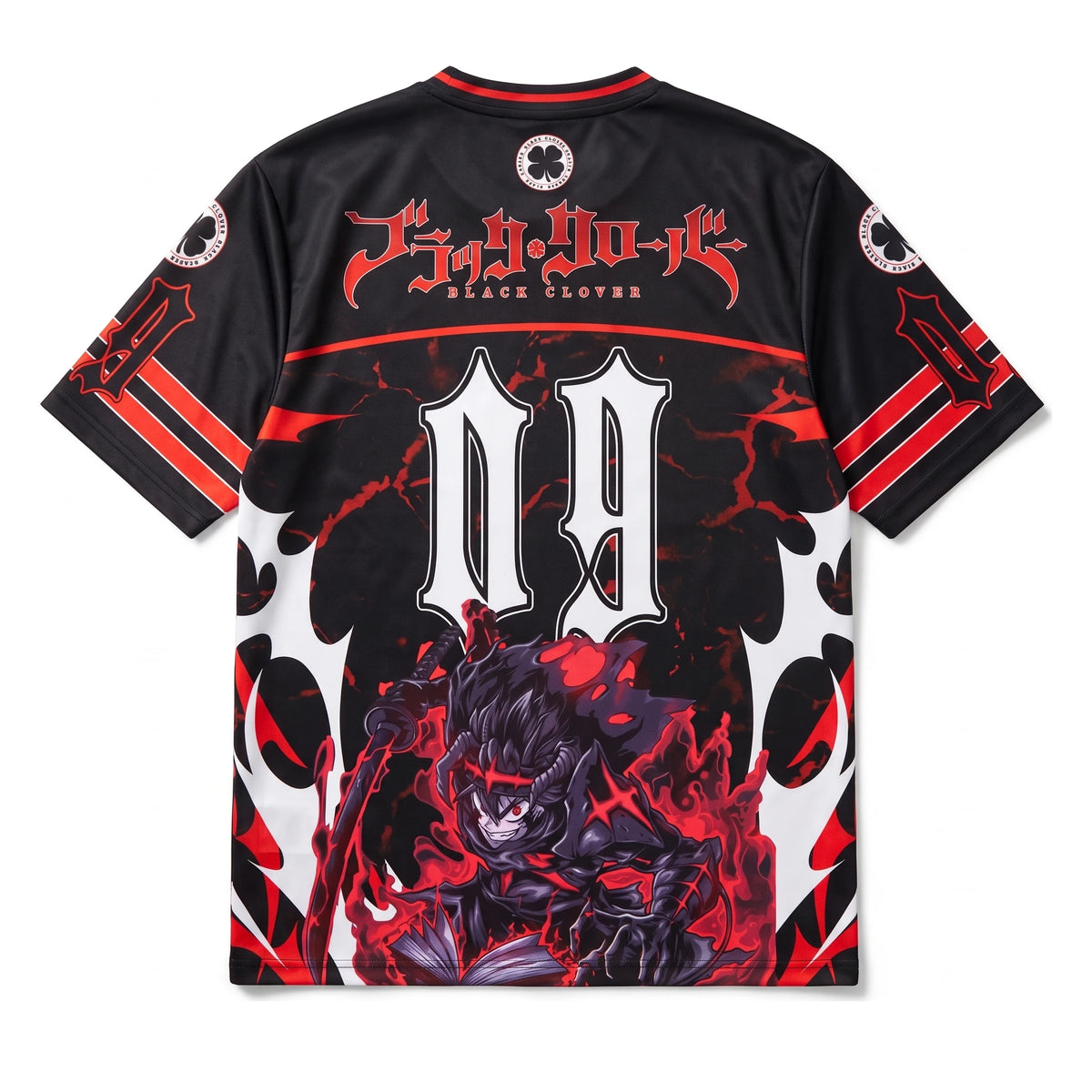 Espalda de la camiseta de Black Clover con la ilustración de Asta y el título en katakana sobre el número 09